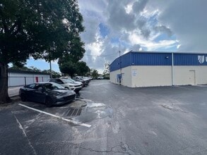 3921 Westgate Ave, West Palm Beach, FL à louer Photo intérieure– Image 2 sur 11