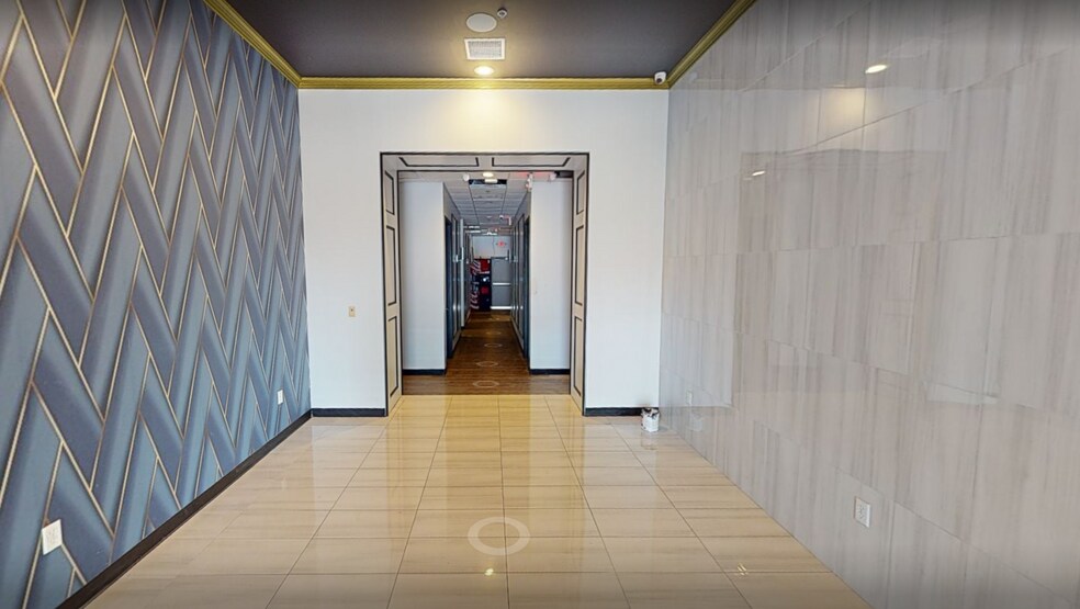 8401 Westheimer, Houston, TX à louer - Numérisation 3D Matterport – Image 2 sur 7