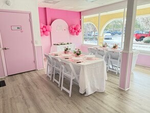 4123-4217 NW 16th Blvd, Gainesville, FL à louer Photo intérieure– Image 2 sur 3