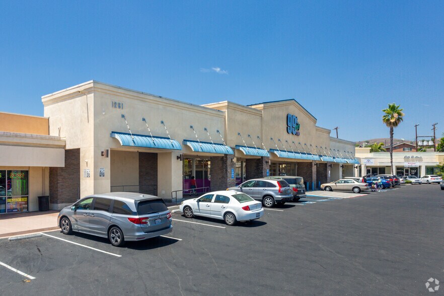 1211-1289 W Central Ave, Brea, CA à louer - Photo de l’immeuble – Image 2 sur 5