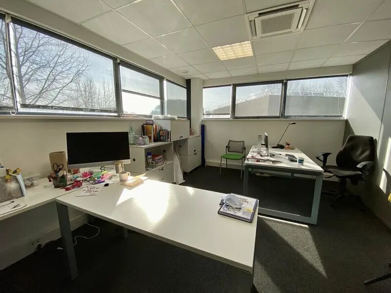Bureau dans Pessac à louer Photo intérieure– Image 1 sur 9