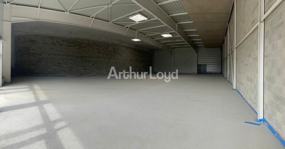 Local commercial dans Champigny à louer Photo intérieure– Image 1 sur 3