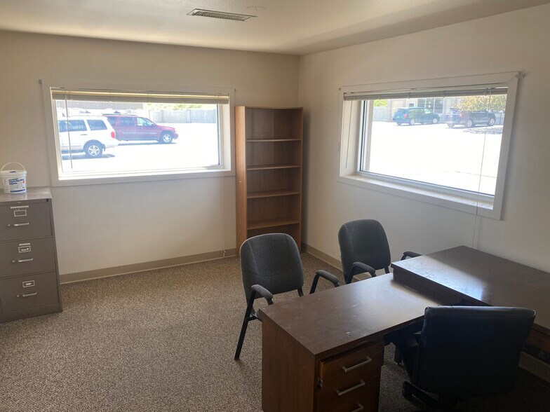347 N Walsh Dr, Casper, WY à vendre - Photo de l’immeuble – Image 3 sur 6