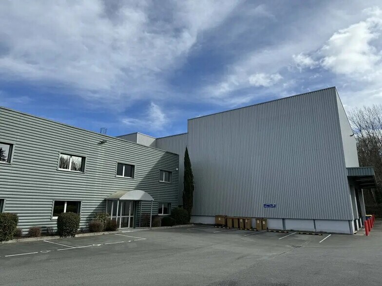 Industriel/Logistique dans Lozanne à louer - Photo de l’immeuble – Image 2 sur 15