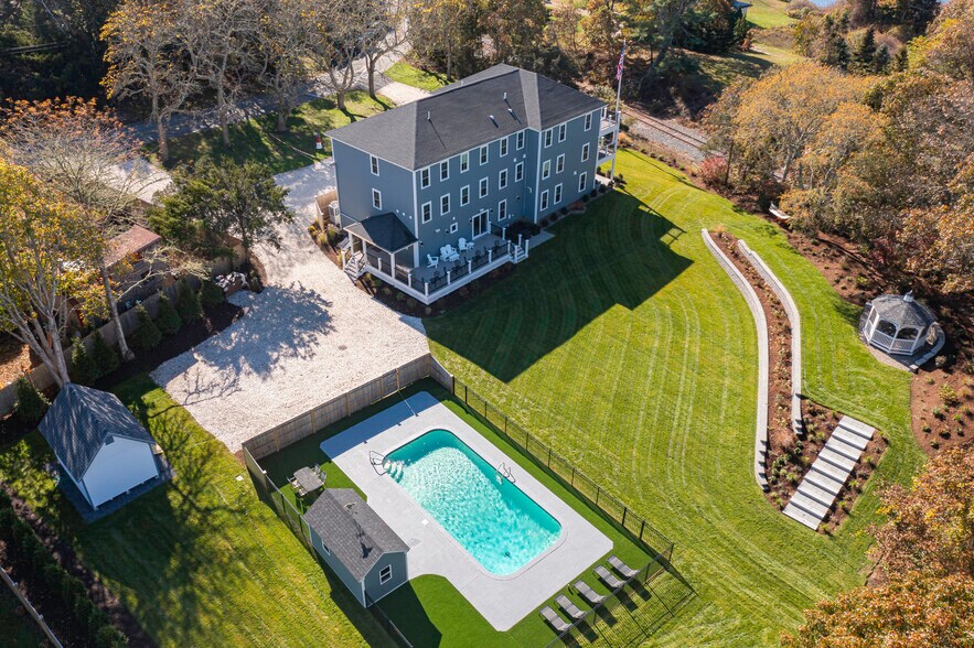 48 Red Brook Harbor Rd, Bourne, MA à vendre - Photo de l’immeuble – Image 3 sur 5