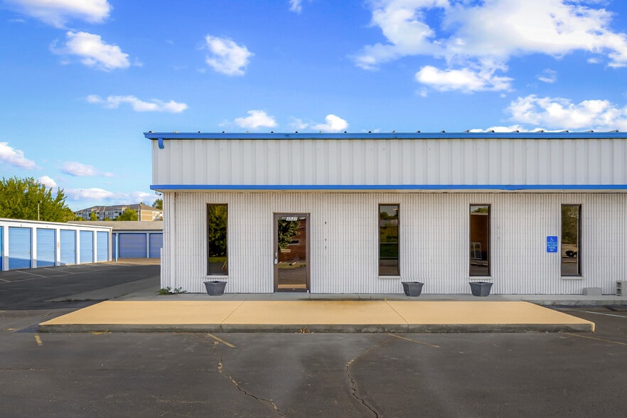 3537 W Two Mile House Rd, Columbus, IN à louer - Photo principale – Image 1 sur 21