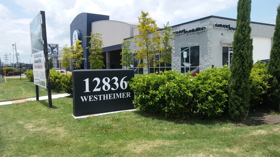 12836 Westheimer Rd, Houston, TX à louer - Photo de l’immeuble – Image 2 sur 2
