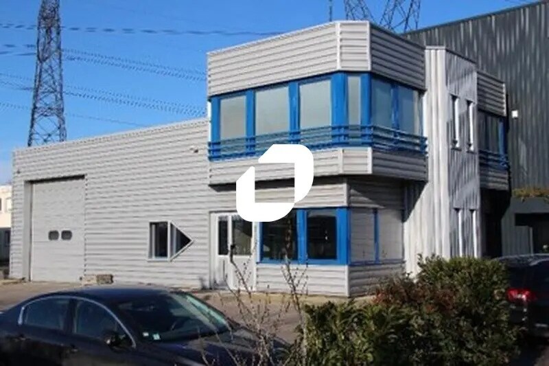 Local d’activités dans Marcoussis à louer - Photo de l’immeuble – Image 2 sur 11