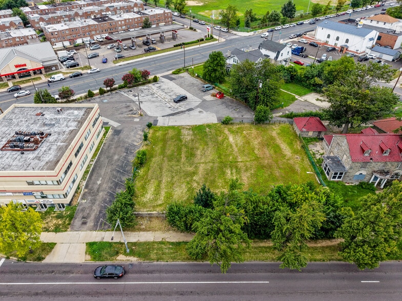 6418 Roosevelt Blvd, Philadelphia, PA à louer - Photo principale – Image 1 sur 9