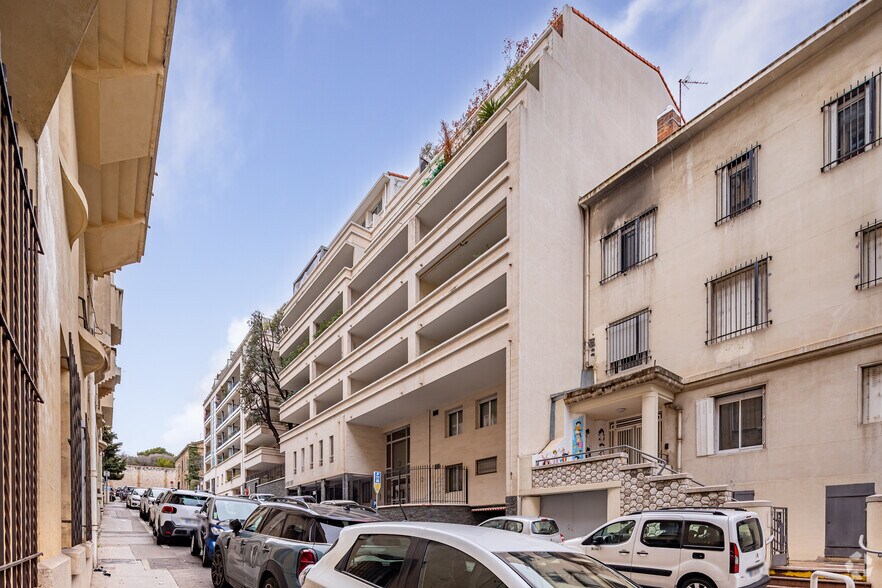 Bureau dans Marseille à louer - Photo de l’immeuble – Image 2 sur 2
