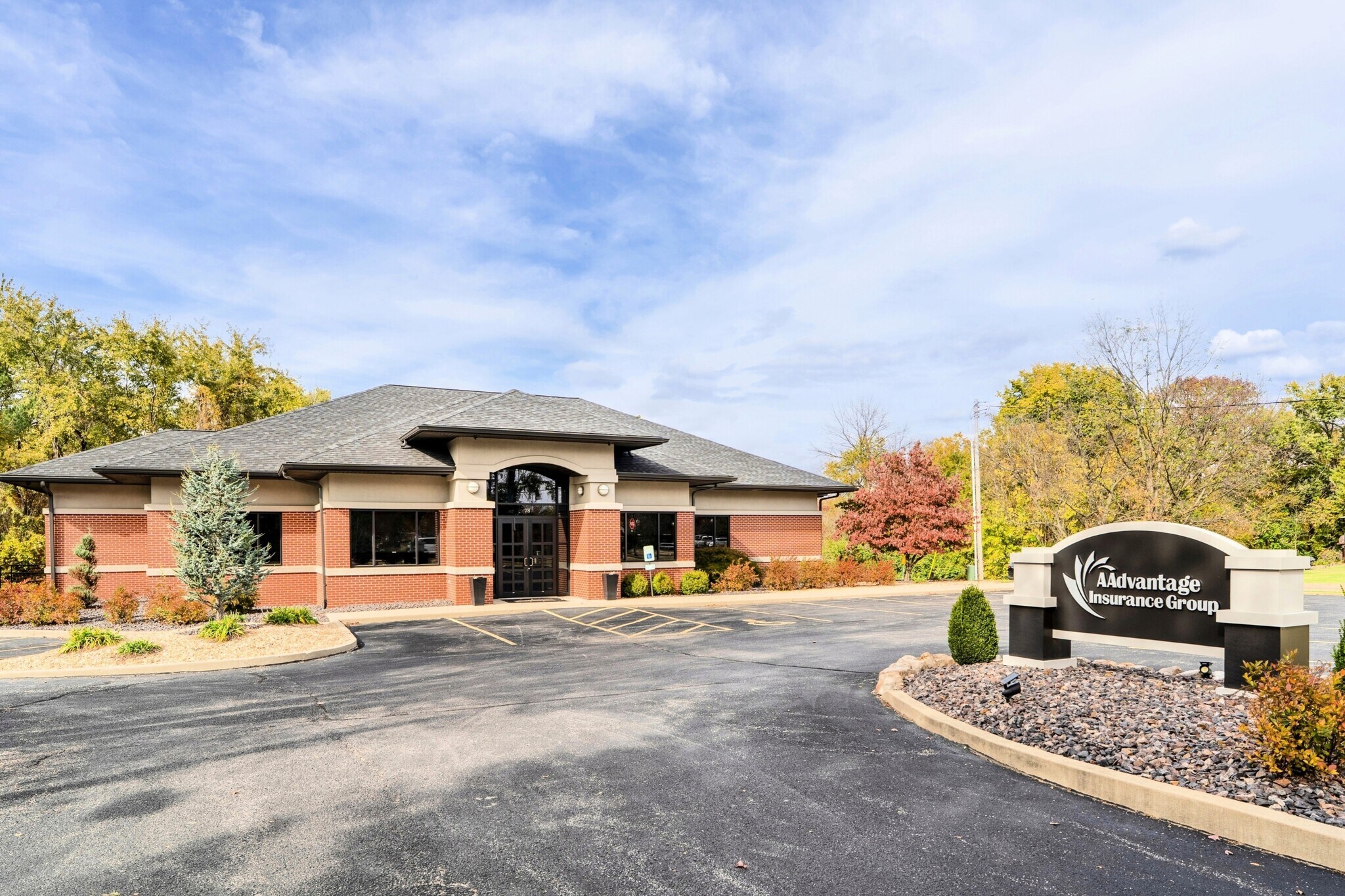 78 S Main St, Glen Carbon, IL à vendre Photo de l’immeuble– Image 1 sur 18