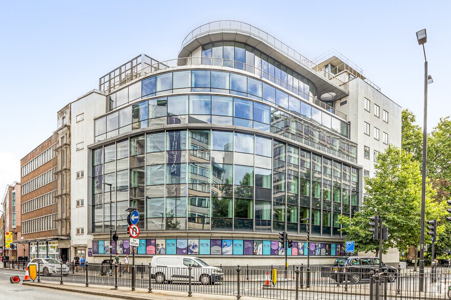 35 Red Lion Sq, Londres à louer - Photo principale – Image 2 sur 13