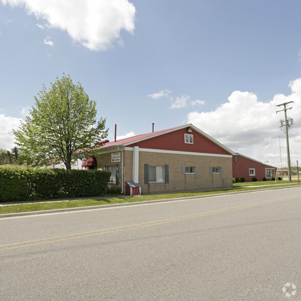 51051 Huntley, New Baltimore, MI à vendre - Photo principale – Image 1 sur 5