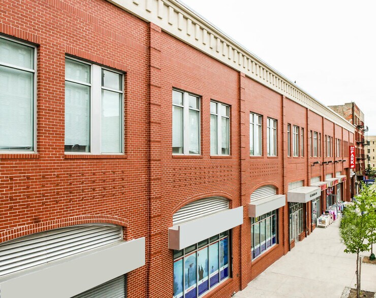 840 Westchester Ave, Bronx, NY à vendre - Photo de l’immeuble – Image 2 sur 7