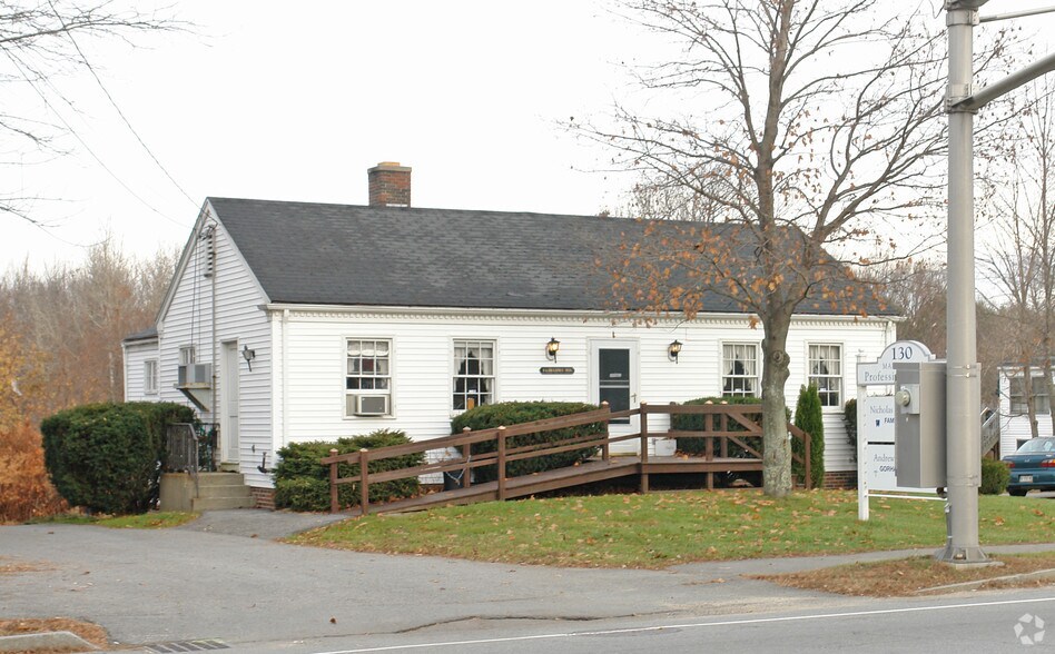 130 Main St, Gorham, ME à louer - Photo de l’immeuble – Image 2 sur 2