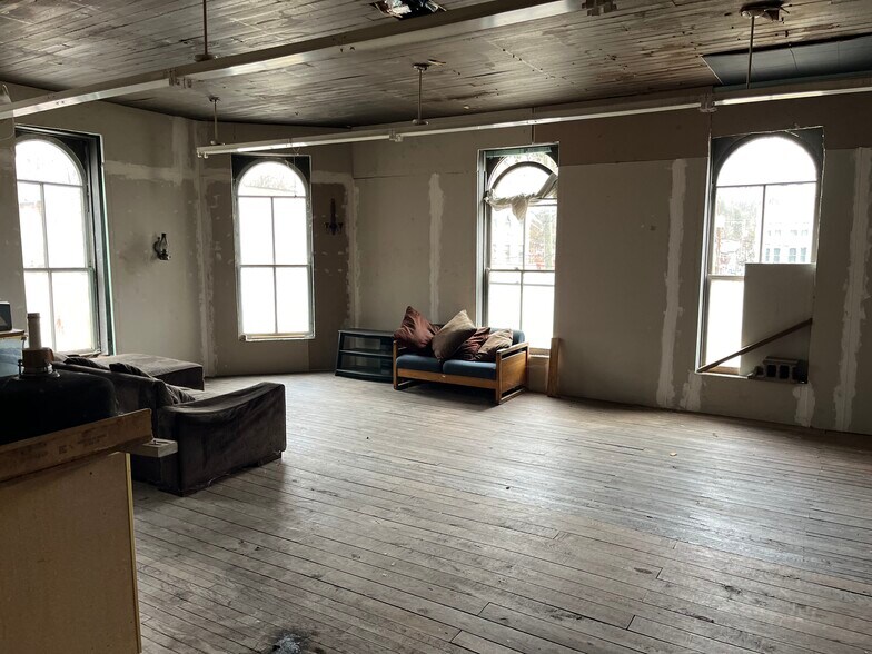 226 Main St, Sutton, WV à louer - Photo intérieure – Image 3 sur 9