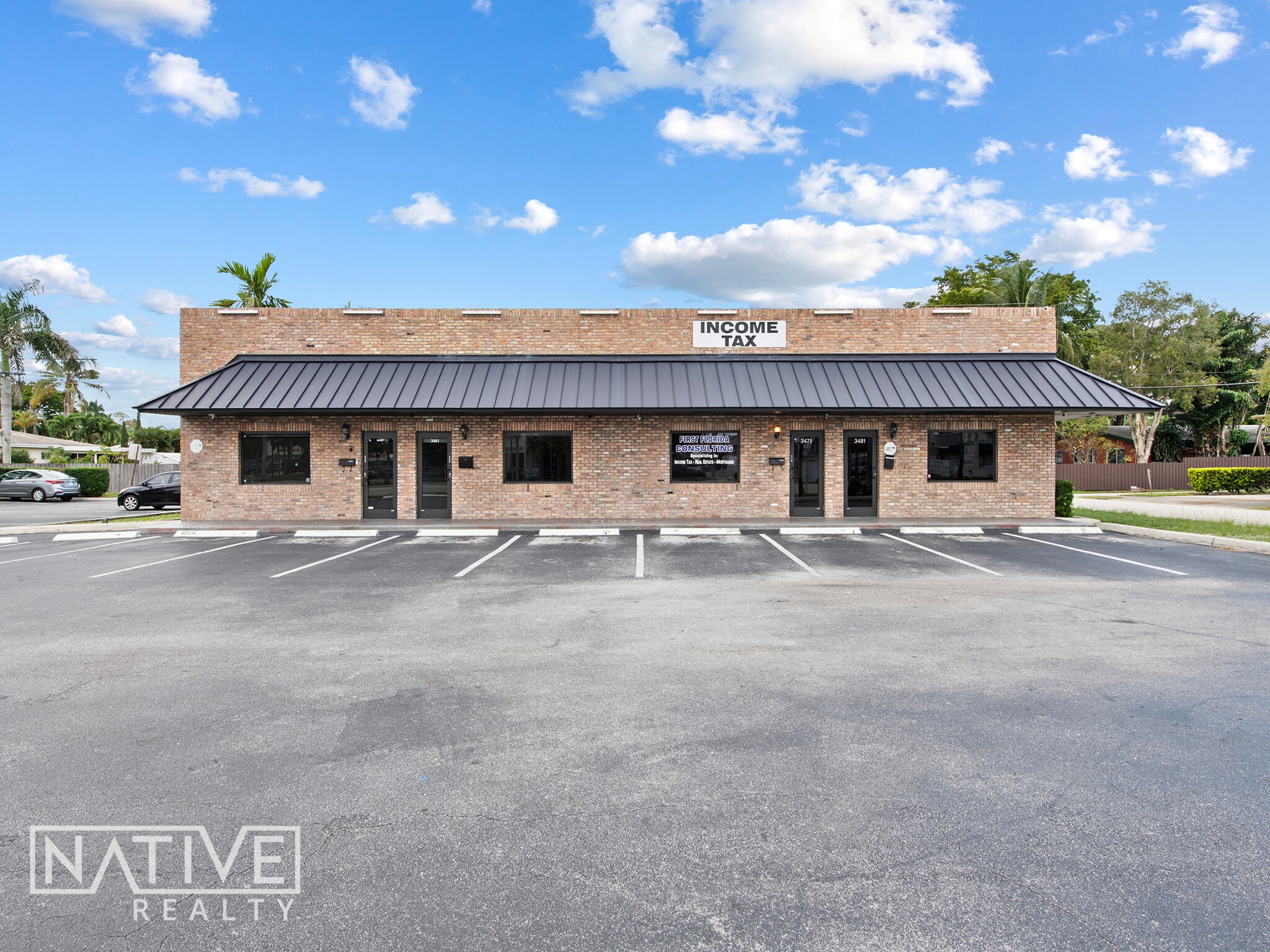 3451-3481 N Andrews Ave, Oakland Park, FL à louer Photo de l’immeuble– Image 1 sur 27