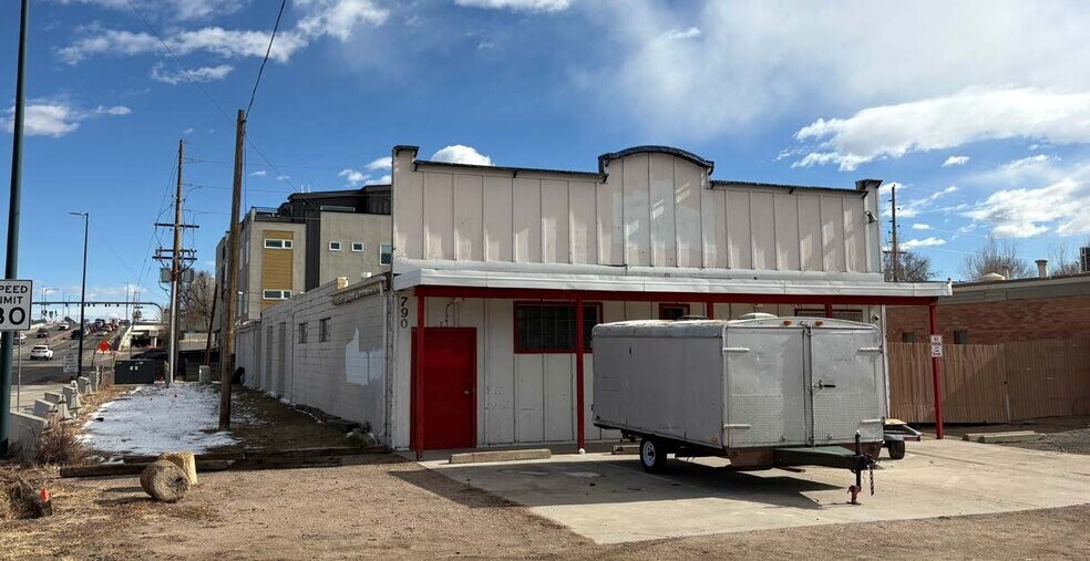 790 W Evans Ave, Denver, CO à louer - Photo de l’immeuble – Image 2 sur 5