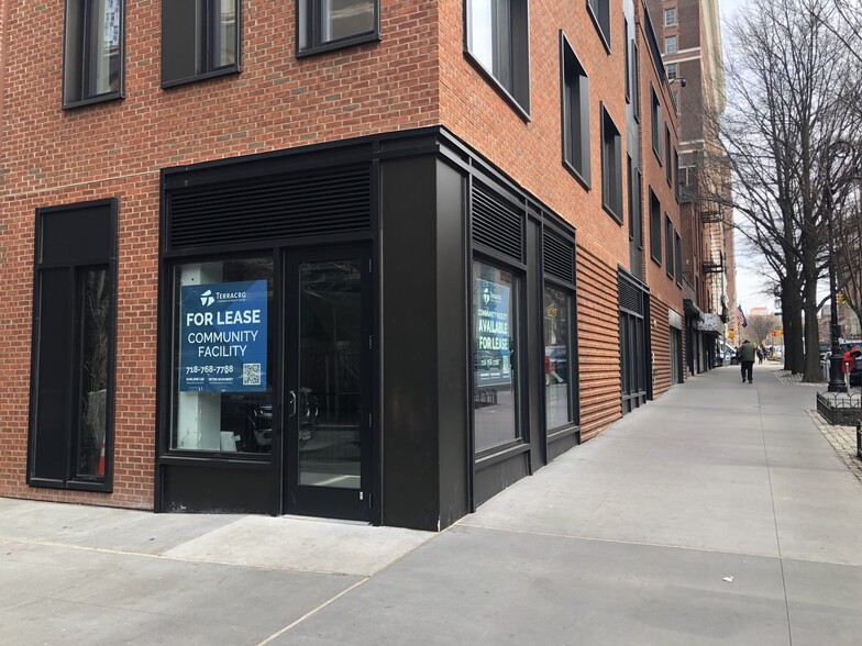 147 Saint Felix St, Brooklyn, NY à louer - Photo de l’immeuble – Image 1 sur 11