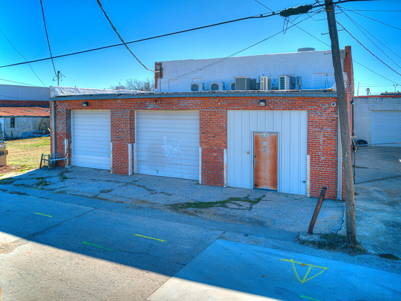 212 W Main St, Shawnee, OK à vendre - Photo de l’immeuble – Image 2 sur 67