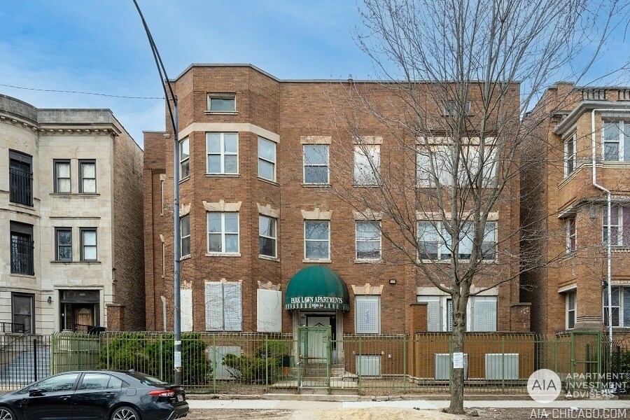 5636 S King Dr, Chicago, IL à vendre Photo de l’immeuble– Image 1 sur 2