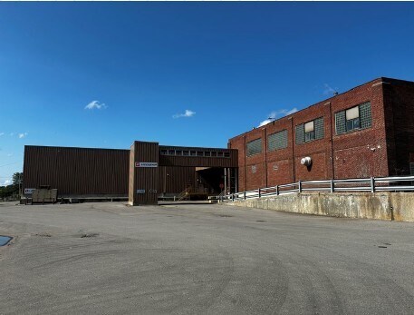 1611 James P Cole Blvd, Flint, MI à vendre Photo principale– Image 1 sur 10