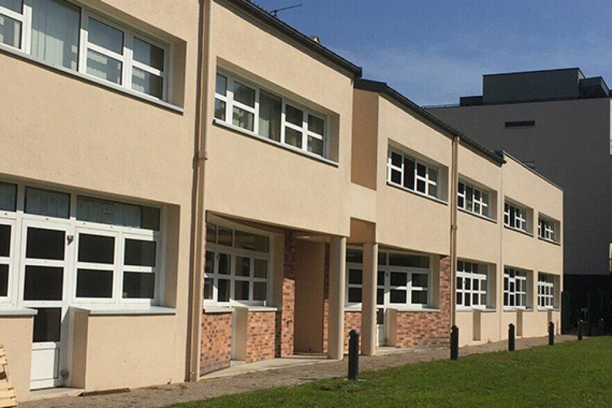 Bureau dans Saint-Dizier à louer - Photo de l’immeuble – Image 1 sur 5