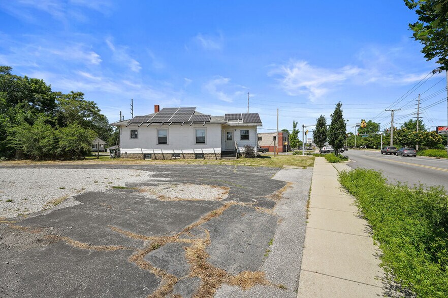 1009-1015 Calumet Ave, Valparaiso, IN à vendre - Photo de l’immeuble – Image 3 sur 13