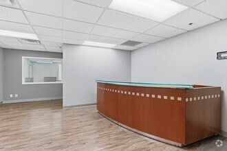 41593 Winchester Rd, Temecula, CA à louer Hall d’entrée– Image 2 sur 4