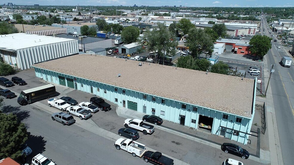 3050-3070 S Vallejo St, Englewood, CO à louer - Photo de l’immeuble – Image 2 sur 5