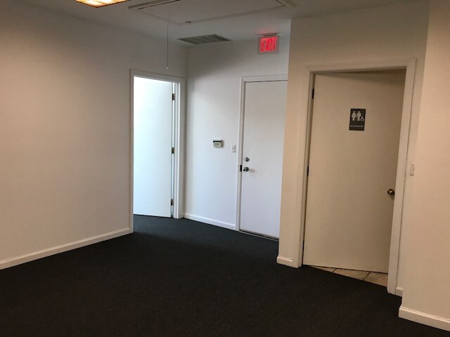 165 State St, Hackensack, NJ à louer - Photo de l’immeuble – Image 2 sur 7