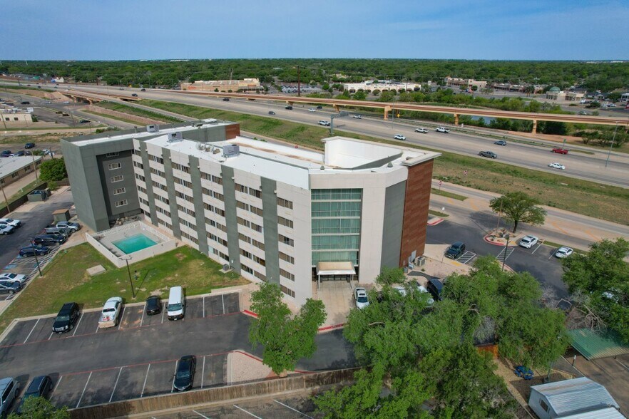 4115 Marsha Sharp Fwy, Lubbock, TX à vendre - Aérien – Image 2 sur 19