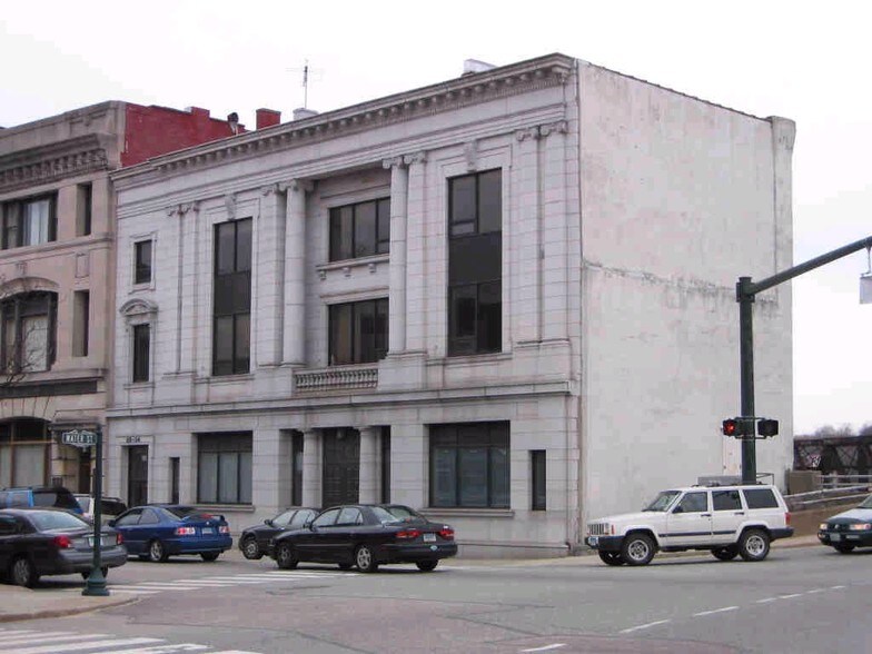 34 Courthouse Sq, Norwich, CT à louer - Photo de l’immeuble – Image 2 sur 3