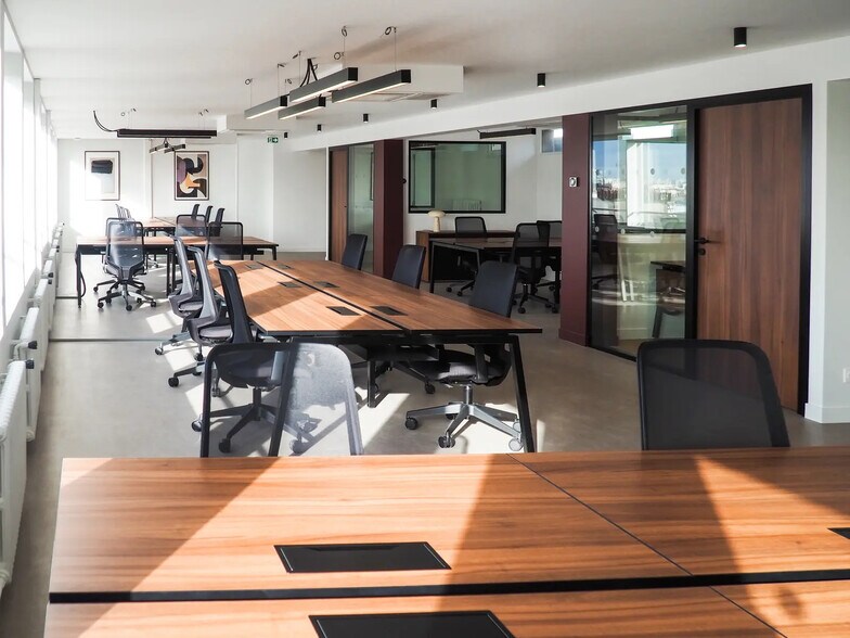 Bureau dans Paris à louer - Photo de l’immeuble – Image 1 sur 11