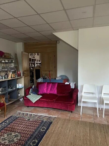 Local d'activités dans Chancelade à vendre - Photo de l’immeuble – Image 3 sur 6