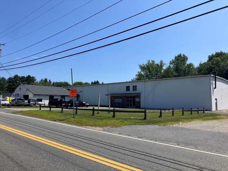 435 Wrentham Rd, Bellingham, MA à louer - Photo de l’immeuble – Image 2 sur 7