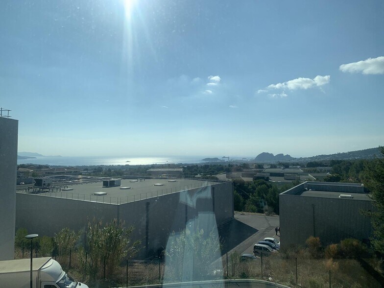 Bureau dans LA CIOTAT à louer - Aérien – Image 3 sur 4
