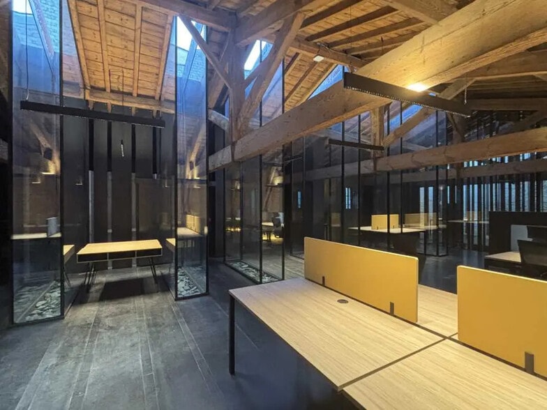 Bureau dans Bordeaux à louer - Photo de l’immeuble – Image 3 sur 7