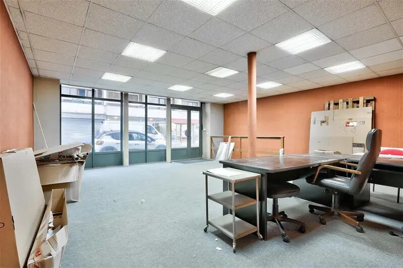 Bureau dans Paris à vendre - Photo de l’immeuble – Image 3 sur 9
