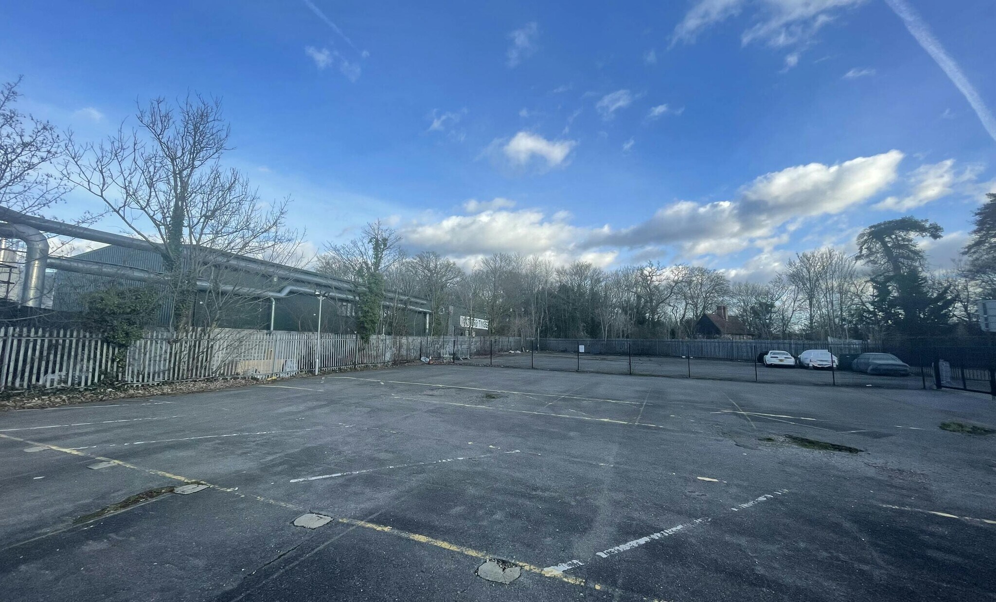 Tolpits Ln, Watford à louer Photo de l’immeuble– Image 1 sur 5