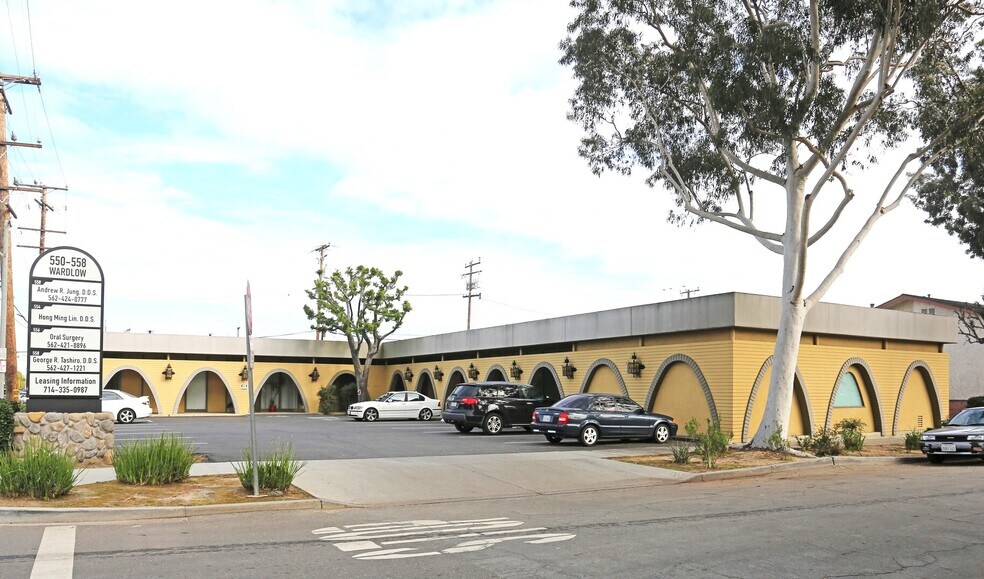 550-558 E Wardlow Rd, Long Beach, CA à vendre - Photo de l’immeuble – Image 2 sur 15