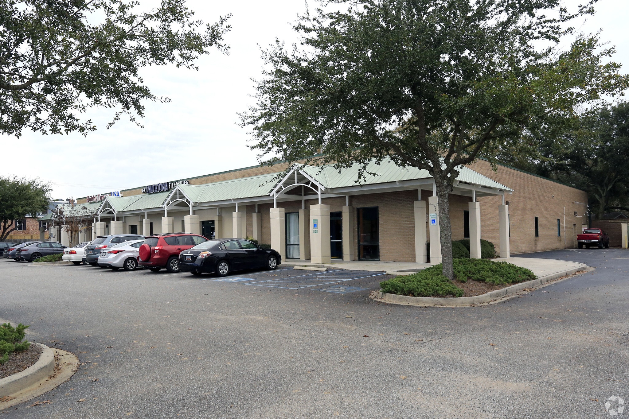 1559-1563 Sam Rittenberg Blvd, Charleston, SC à louer Photo principale– Image 1 sur 9