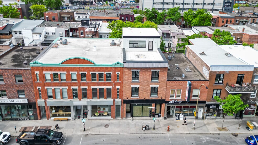 6430-6432 Boul Saint-Laurent, Montréal, QC à louer - Photo de l’immeuble – Image 3 sur 4