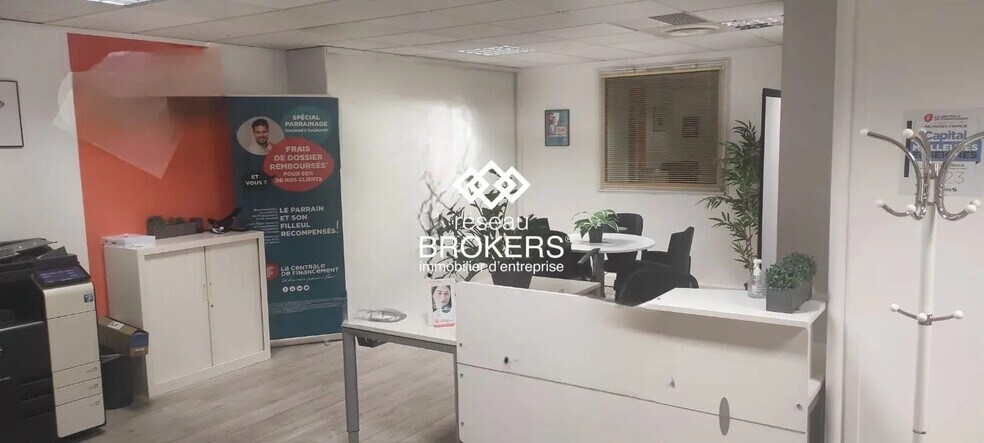 Bureau dans Avignon à louer - Photo intérieure – Image 2 sur 4