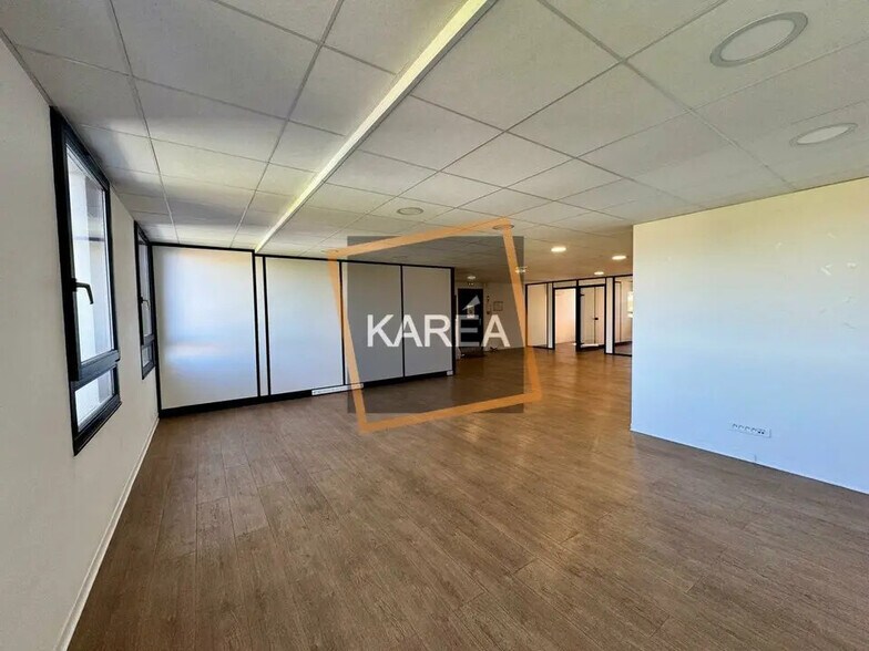 Bureau dans Mareuil-lès-Meaux à louer - Photo intérieure – Image 3 sur 5