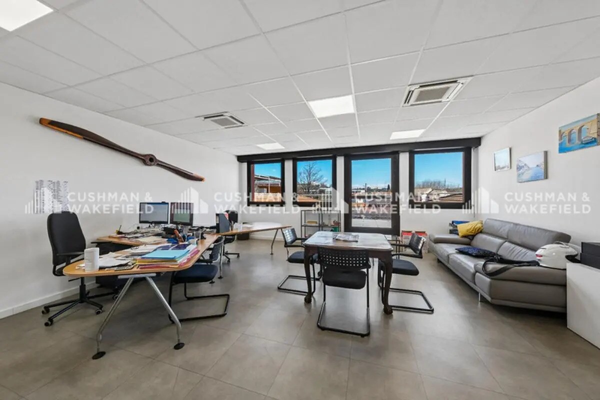 Bureau dans Marseille à vendre Photo de l’immeuble– Image 1 sur 16