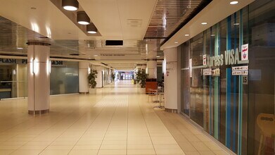 200 Boul René-Lévesque O, Montréal, QC à louer Photo intérieure– Image 2 sur 4