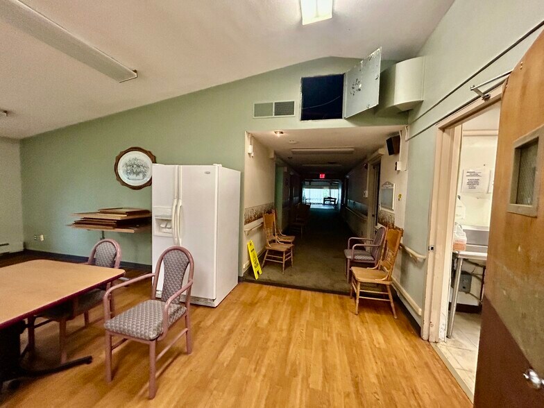 907 Marshall Ave, Henning, MN à vendre - Photo de l’immeuble – Image 3 sur 14