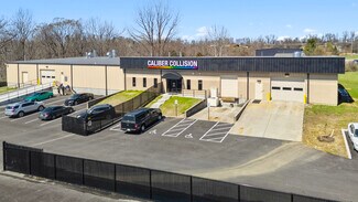 Plus de détails pour 2402 Allen Ln, La Grange, KY - Local commercial à vendre