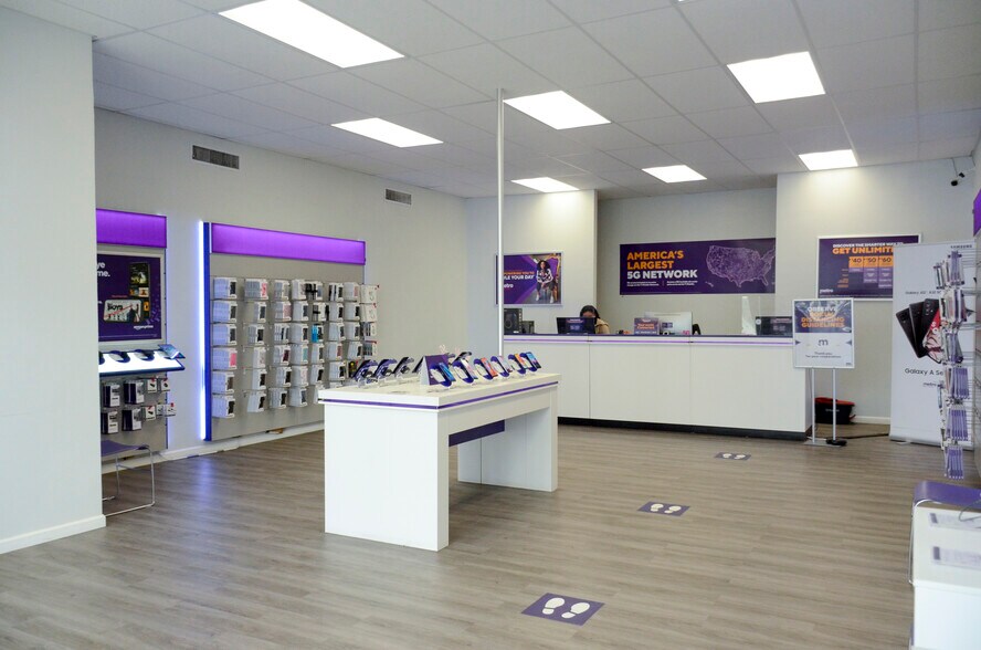 361 S Commercial St, Aransas Pass, TX à louer - Photo de l’immeuble – Image 2 sur 31